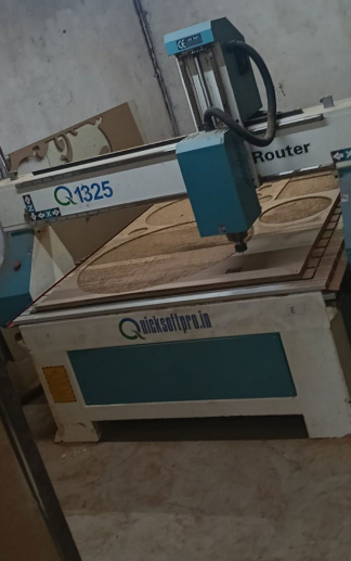 CNC router cutting equipment